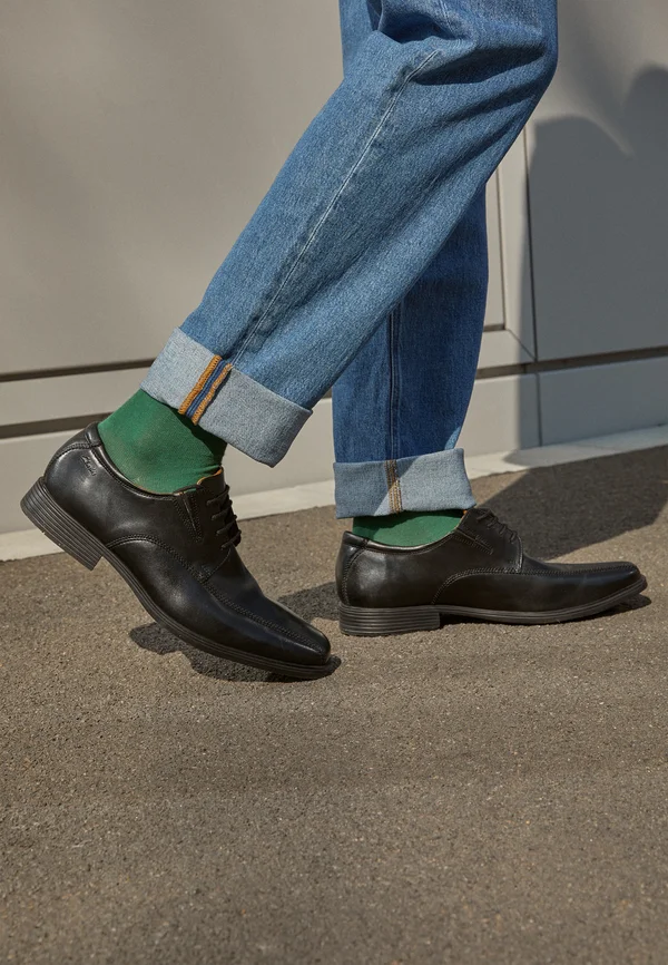 TILDEN - Business-Schnürer - black
