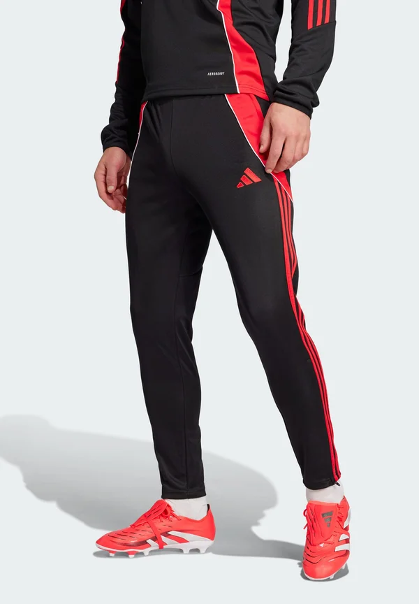 TIRO 24 SLIM - Jogginghose - black pure ruby