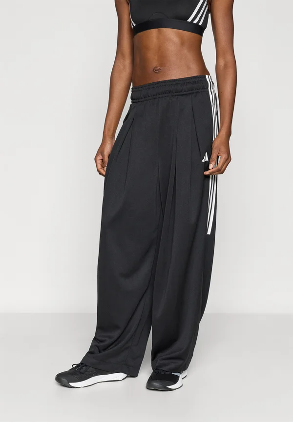 TIRO - Jogginghose - black