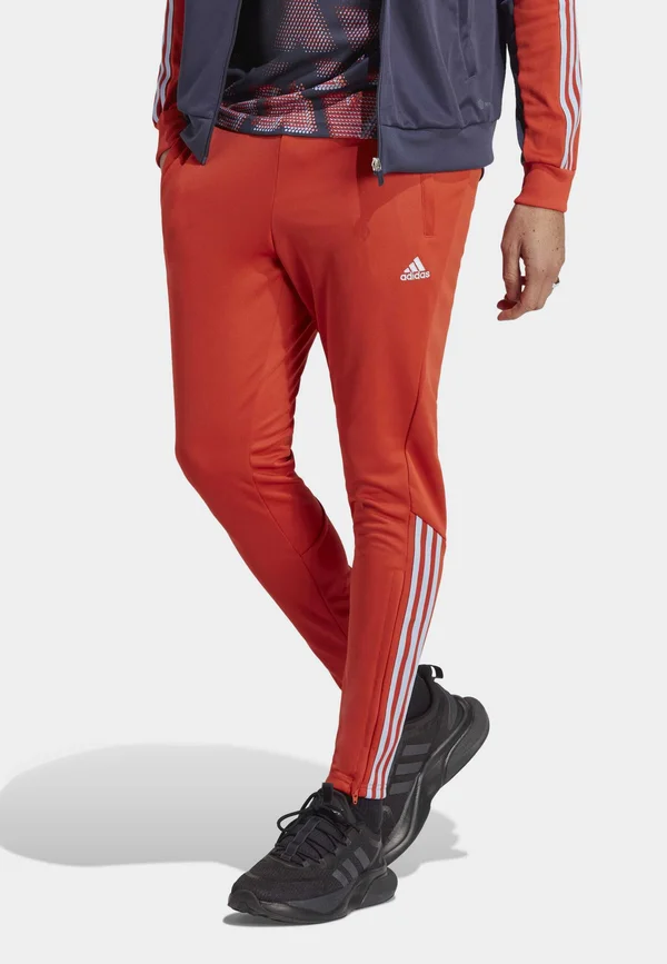 TIRO PANT - Jogginghose - preloved red/blue dawn