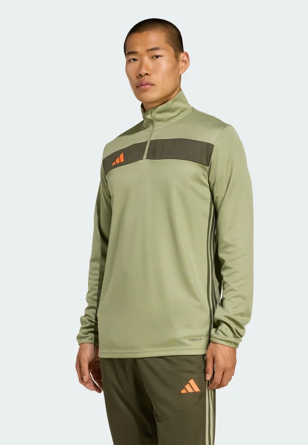 TIRO25 ESSENTIALS TRAINING TOP MEN - Langarmshirt - tent green night cargo impact orange