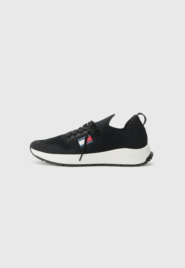 TJM RUNNER  - Sneaker low - black