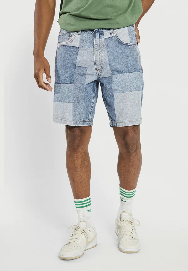 TOKYO PATCH - Jeans Shorts - light blue