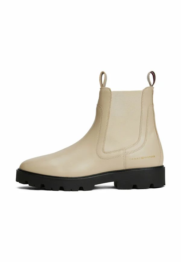 TOMMY HILFIGER LTHR LOW CHELSEA - Stiefel - sandalwood