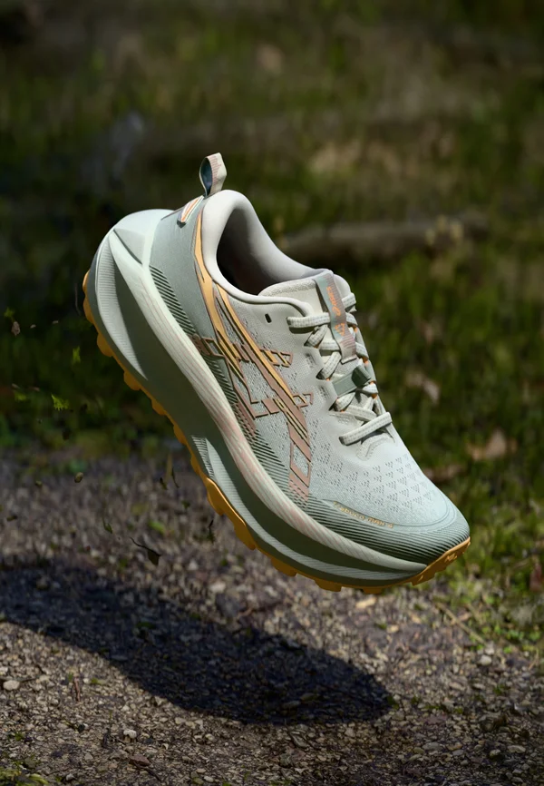 TRABUCO MAX 4 - Laufschuh Trail - cream/dusty steppe