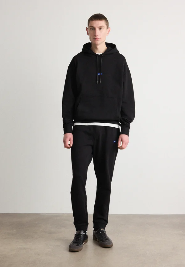 TRACKSUIT  - Trainingsanzug - black