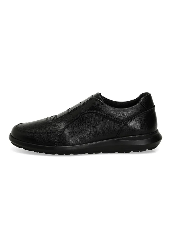 TRADITIONAL COMFORT 5FX - Sneaker low - black
