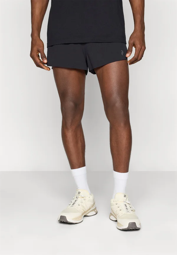 TRAIL LIGHT - Outdoor Shorts - black