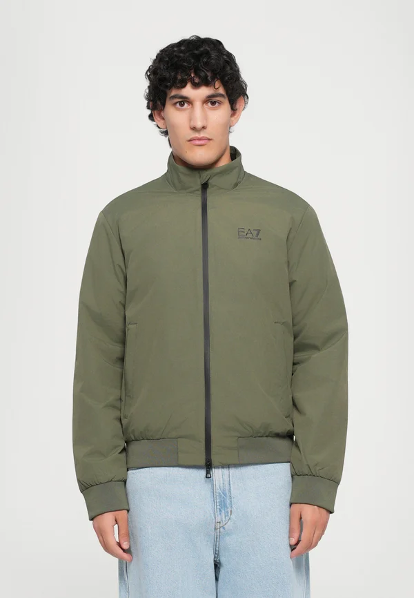 TRAIN CORE JACKET  - Winterjacke - beetle