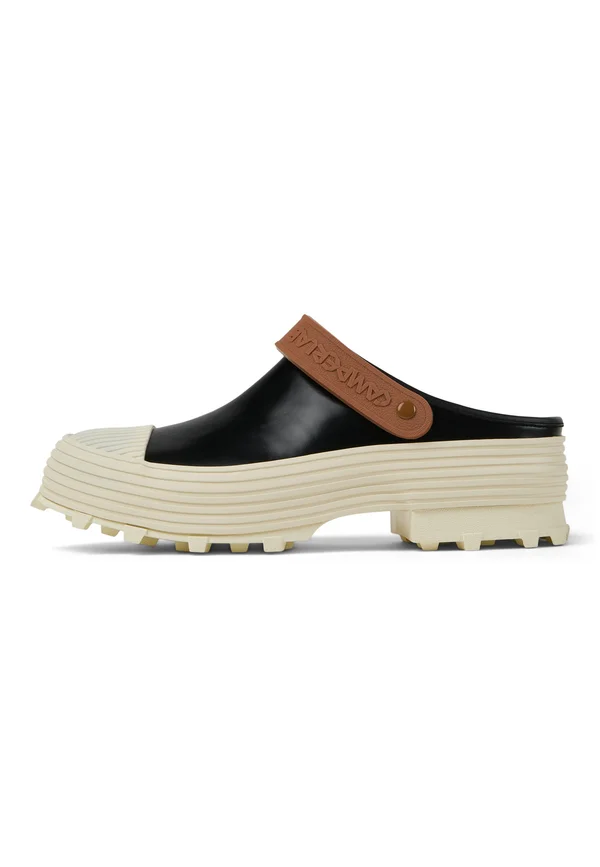 TRAKTORI - Clogs - schwarz