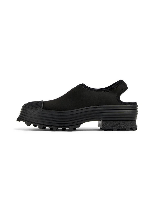 TRAKTORI - Riemensandalette - schwarz