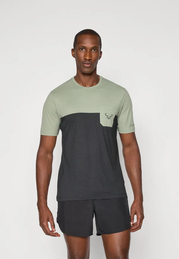 TRANSALPER POCKET TEE - T-Shirt print - sage
