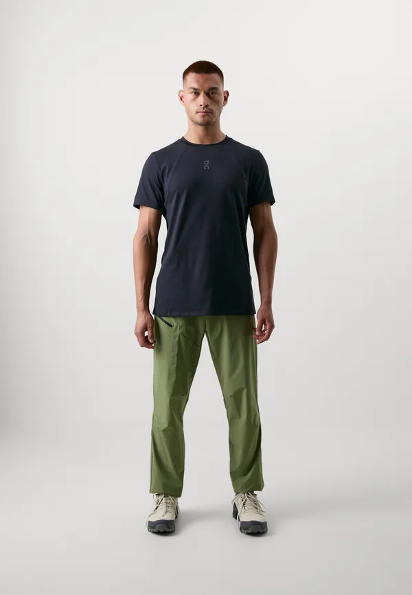 TREK - Sport T-Shirt - black