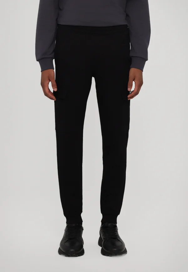 TROUSER - Cargohose - black