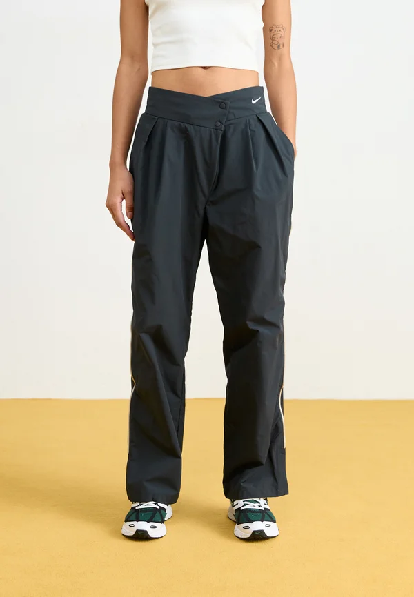 TROUSER  - Stoffhose - black/iron ore/white