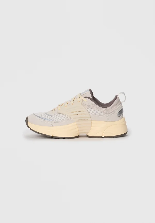 TRUNNER UNISEX - Sneaker low - light orewood brown/ridgerock/phantom/muslin