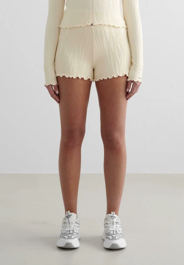 TULIP - Kurze Sporthose - white