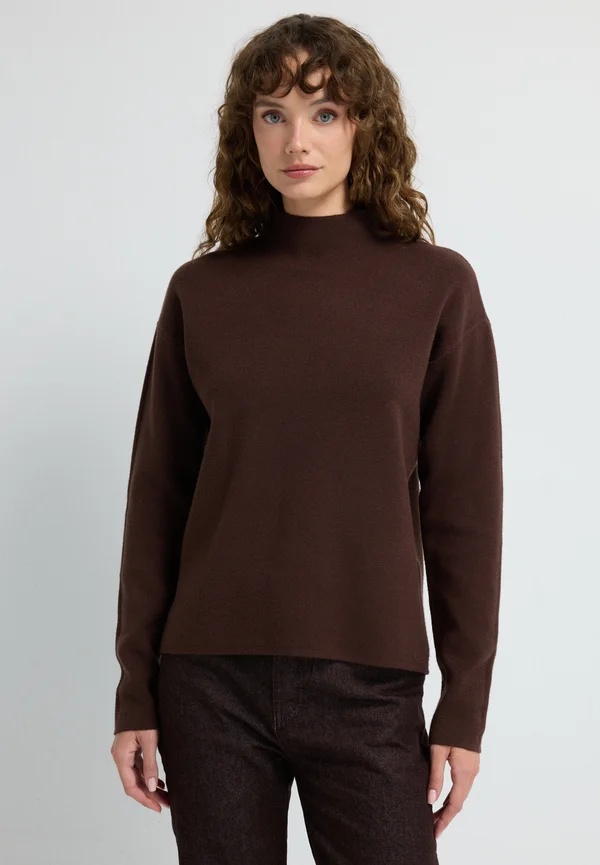 TURTLENECK COLLAR - Strickpullover - brown