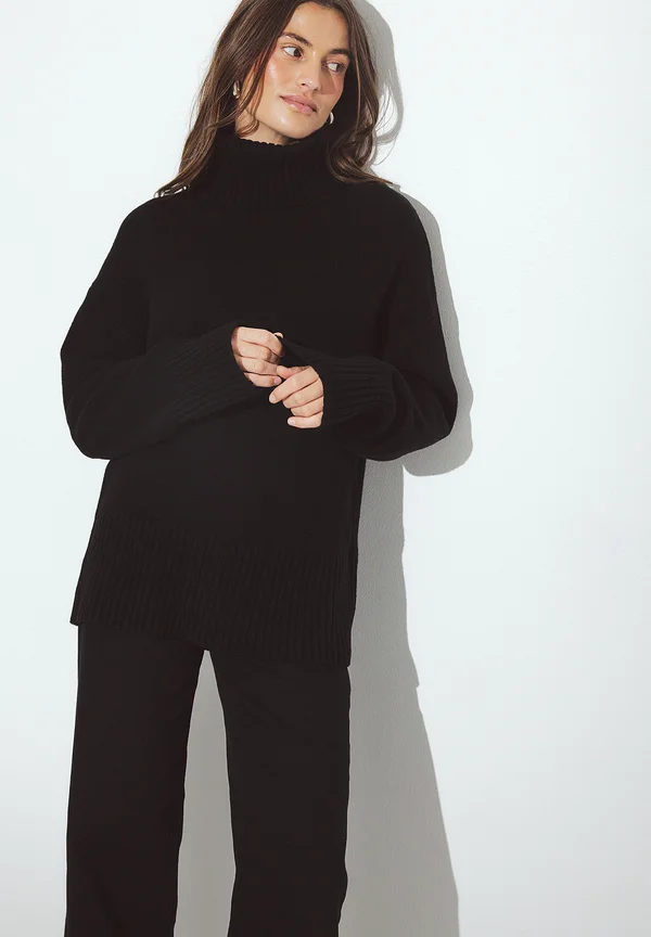 TURTLENECK - Strickpullover - black
