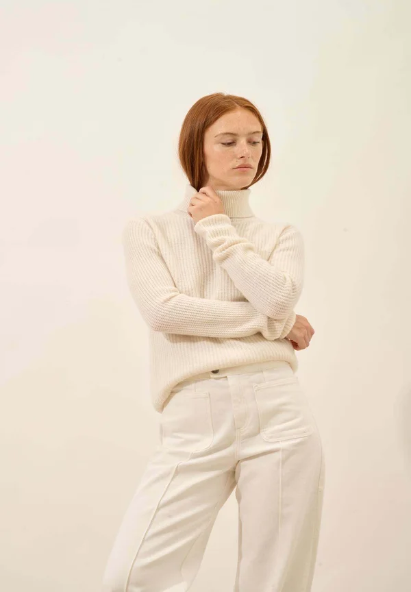 TURTLENECK - Strickpullover - ivory
