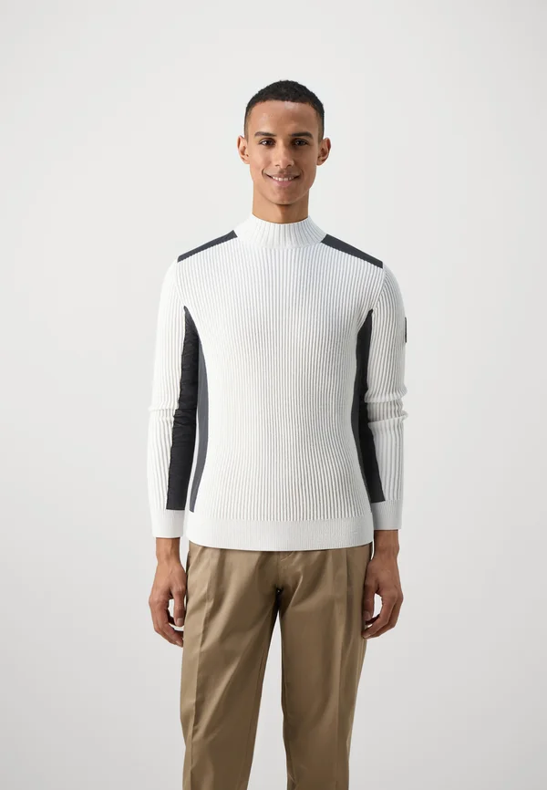 TURTLENECK - Strickpullover - sand
