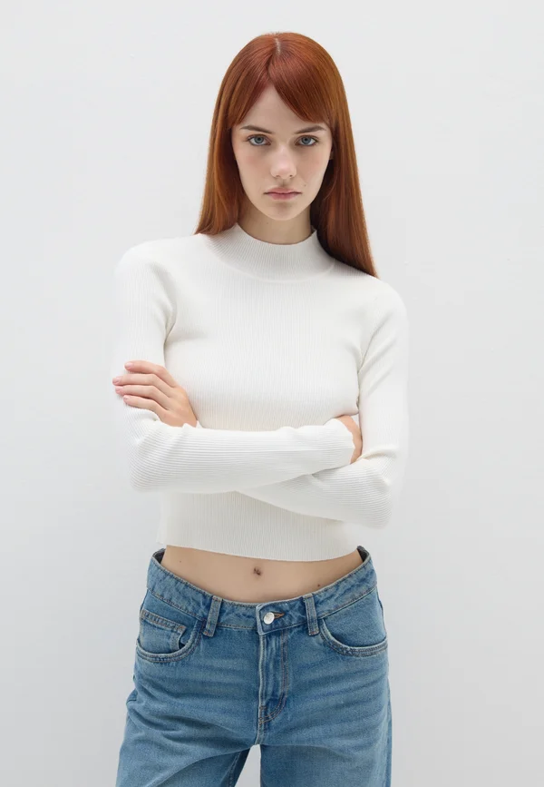 TURTLENECK SWEATER - Strickpullover - chalk white