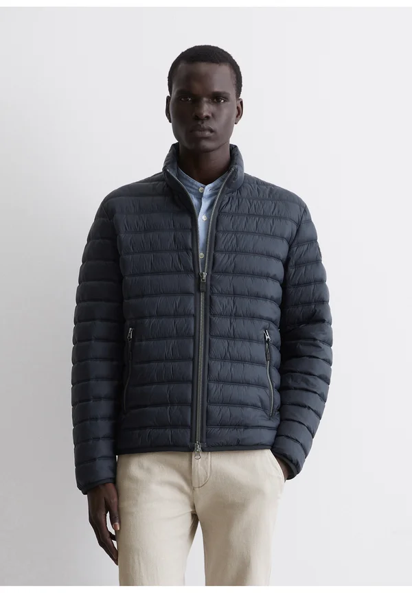 TWIN NEEDLE STAND-UP COLLAR ZIP POCKETS ELASTIC BINDING
 - Winterjacke - dark navy
