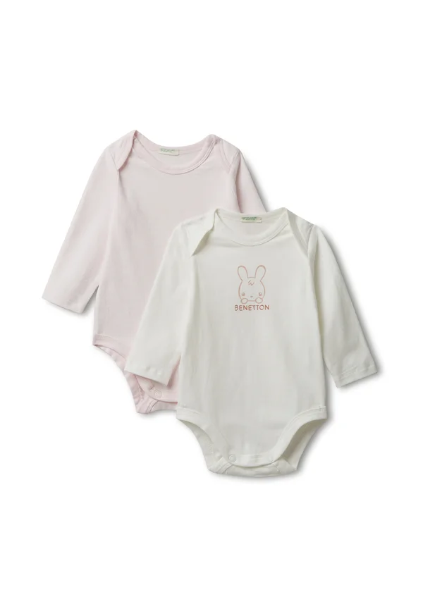 TWO PACK UNISEX LOGO GRAPHIC WITH AN ALL OVER PRINT AND COLLAR EMBROIDERED BUNNY CROSSOVER NECK - Body - white