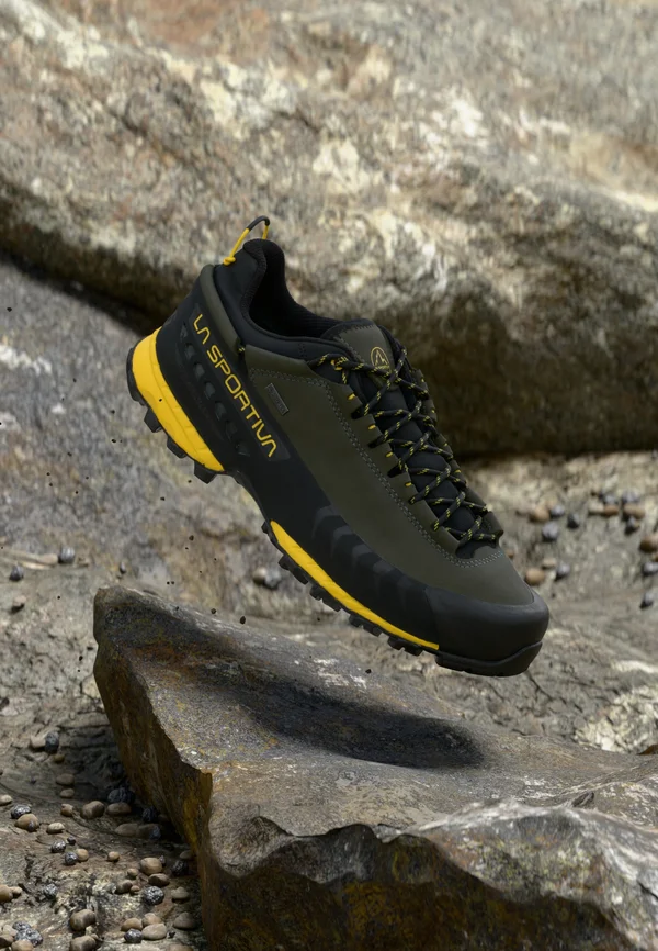 TX5 LOW GTX - Hikingschuh - carbon/yellow
