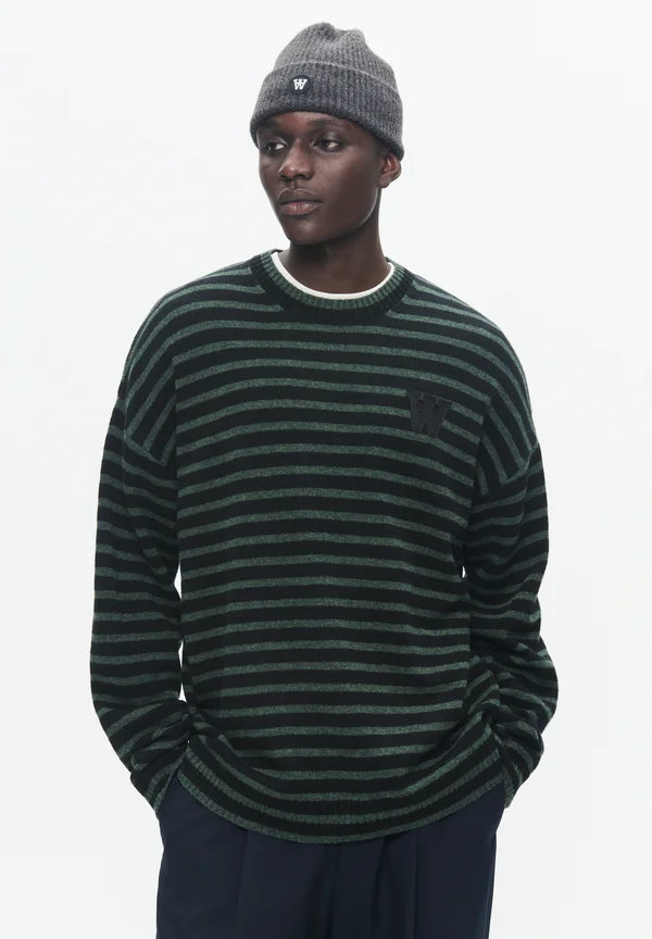 TYA LOGO STRIPED BOXY KNIT PULLOVER - Strickpullover - nature green