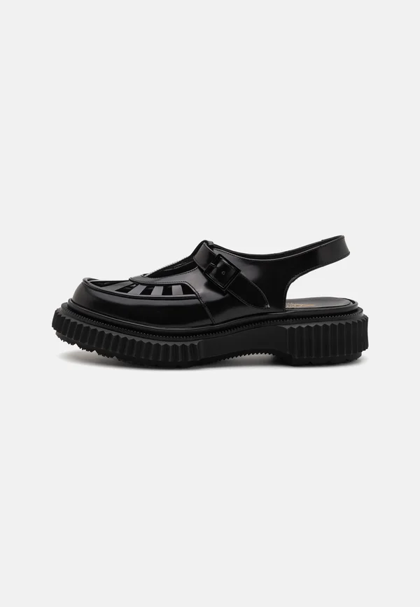 TYPE 214 UNISEX - Plateausandalette - black