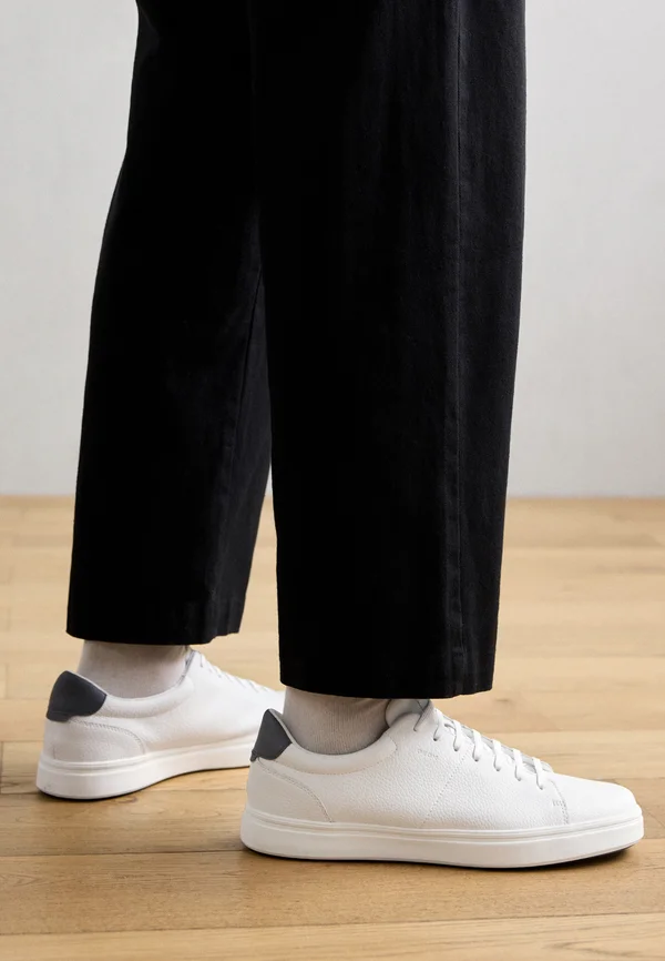 U BALTMOORE - Sneaker low - white
