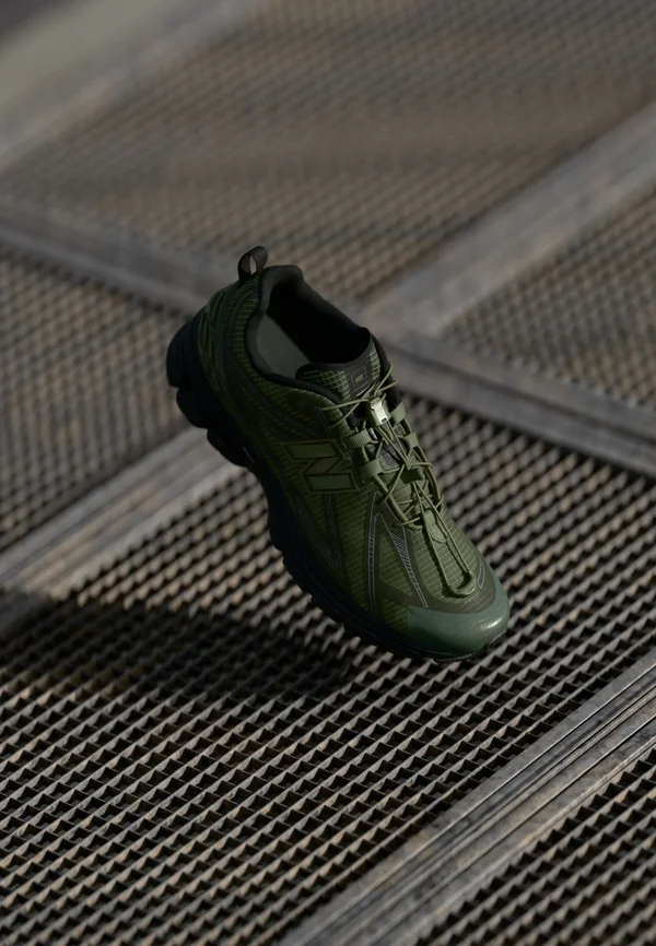 U1906 UNISEX - Sneaker low - silver-coloured/grey