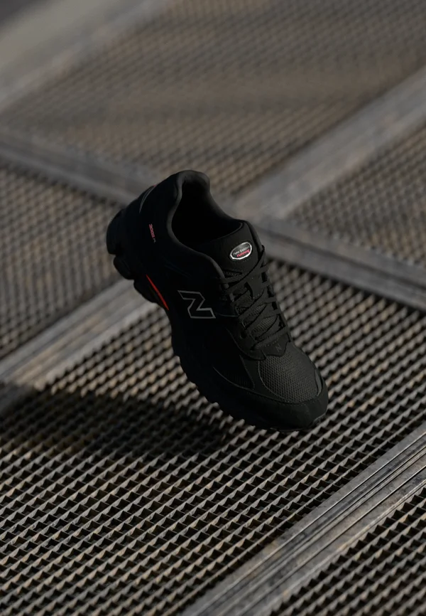 U2002 UNISEX - Sneaker low - black