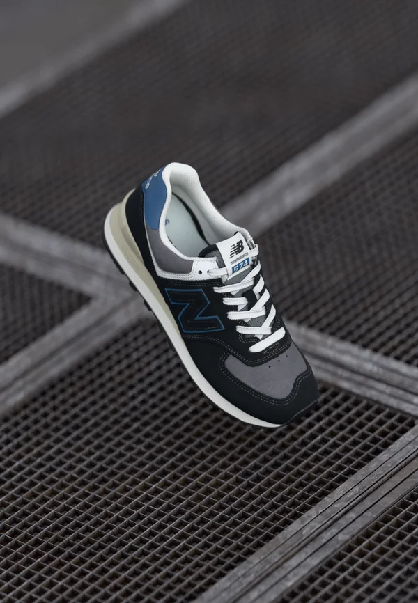 U574 UNISEX - Sneaker low - black
