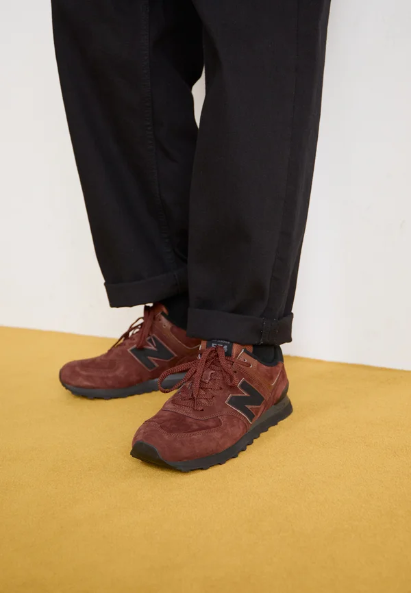 U574 UNISEX - Sneaker low - brown