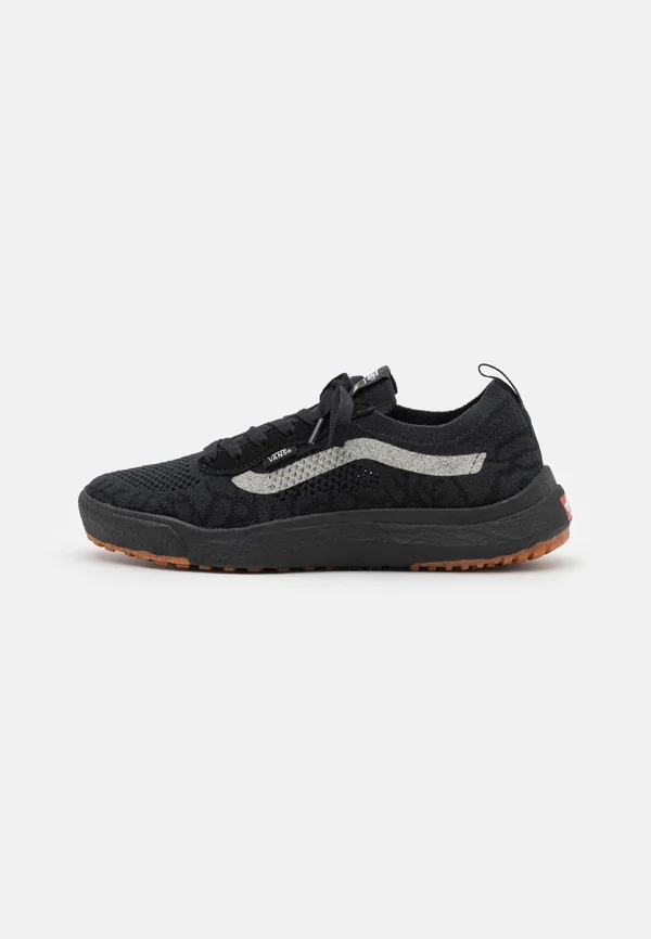 UA ULTRARANGE VR3 - Sneaker low - black/pirate black