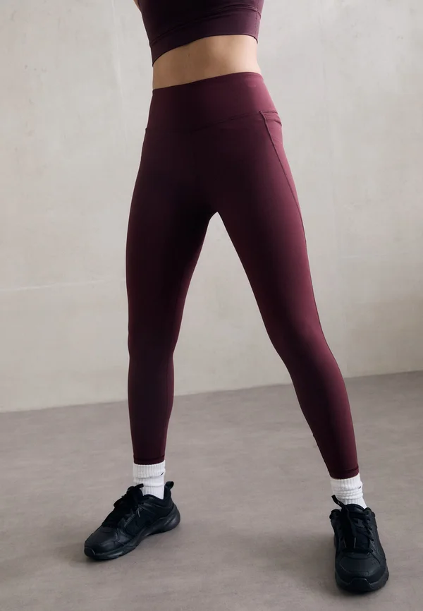 ULTIMATE STUDIO 7/8 LEGGING - Tights - garnet red