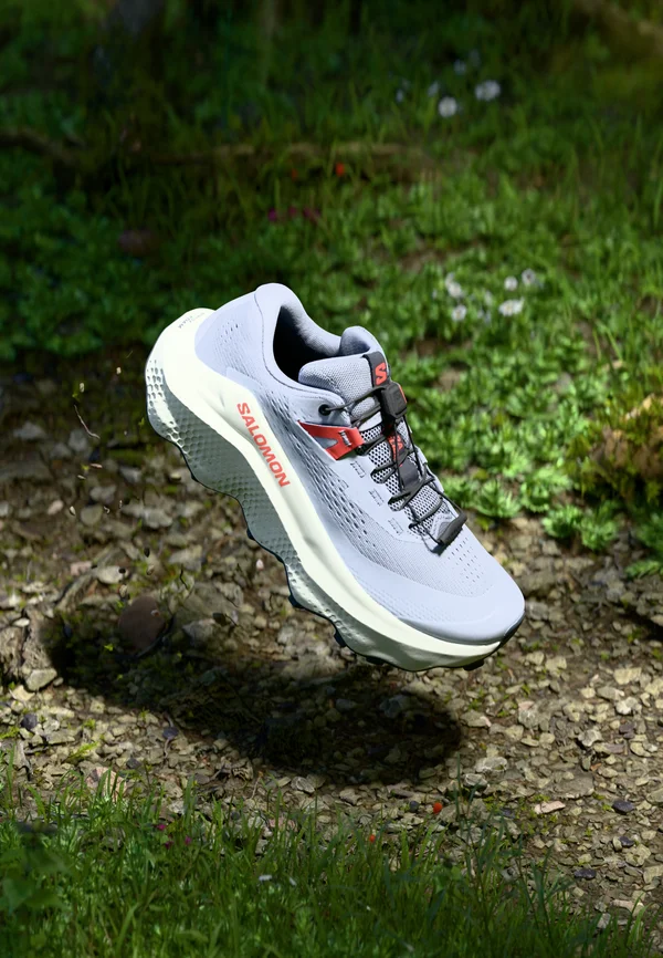 ULTRA GLIDE 3  - Laufschuh Trail - cosmic sky/icicle/neon flame