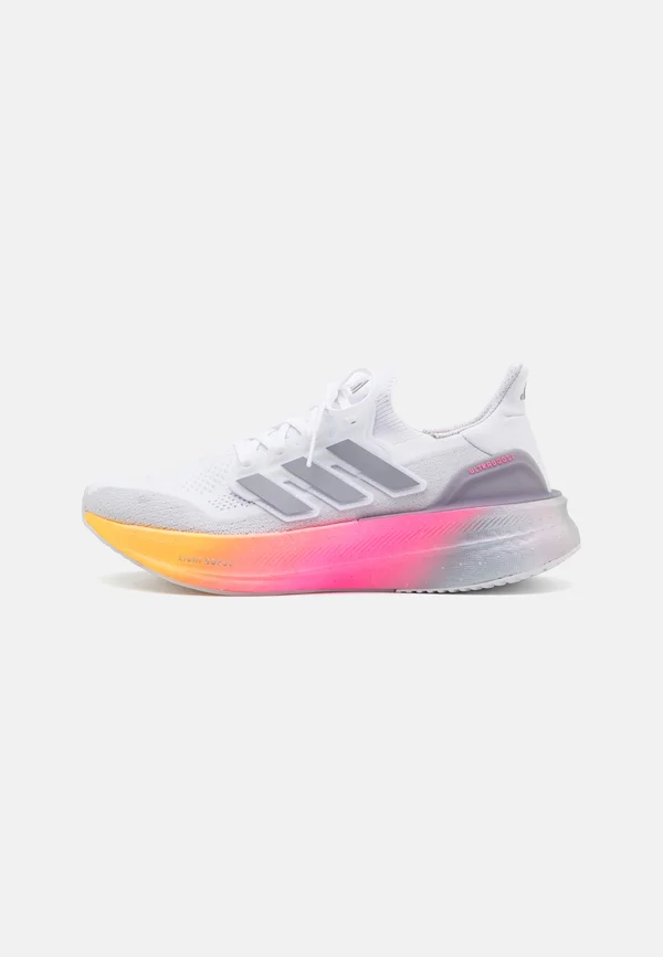 ULTRABOOST 5 - Laufschuh Straße - footwear white/glory grey/lucid pink