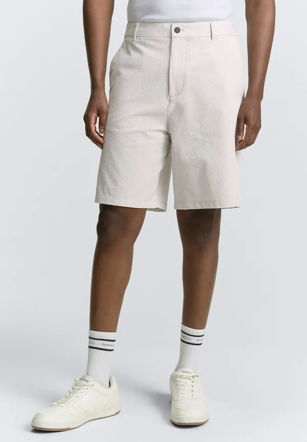 ULTRALIGHT - Jeans Shorts - chalk grey