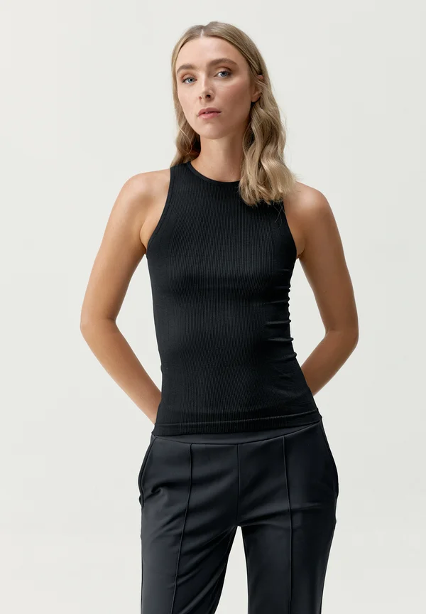 UMA - Top - black