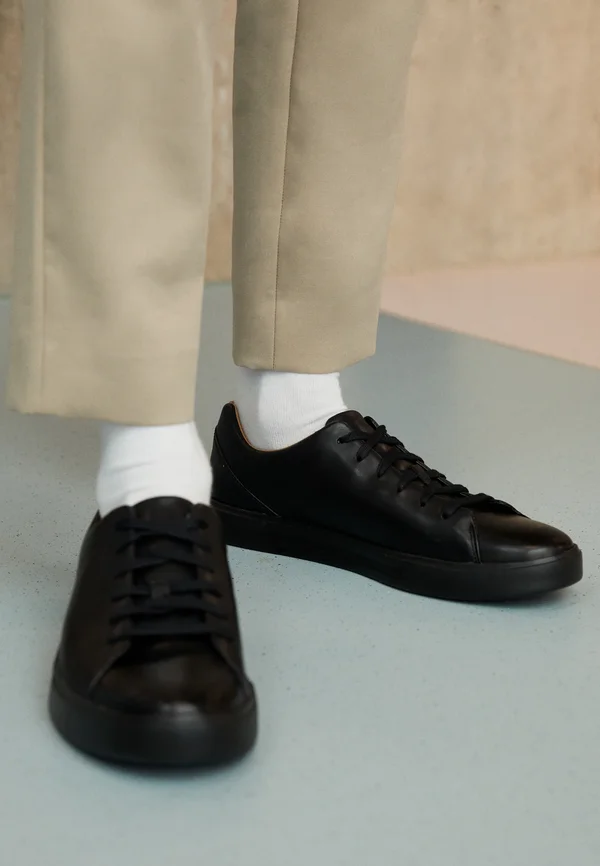 UN COSTA LACE - Sneaker low - black
