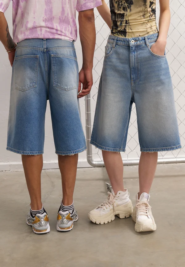 UNISEX - Jeans Shorts - blue denim