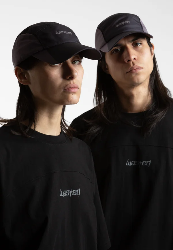 UNISEX SPINE TRACK - Cap - black