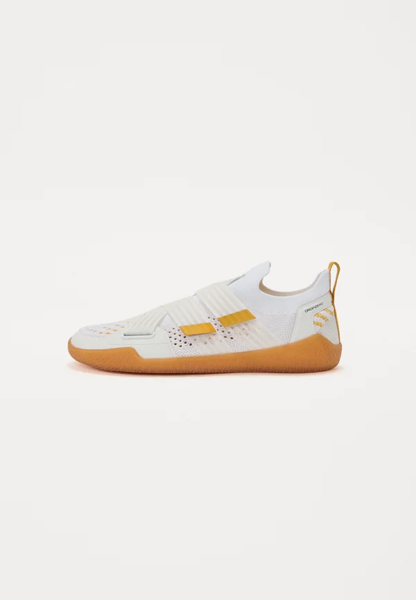 UNISEX - Trainingsschuh - white/gold