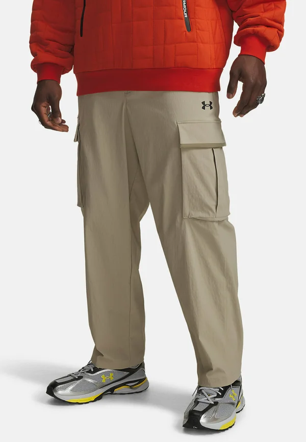 UNSTOPPABLE TEXTURED WOVEN - Cargohose - city khaki