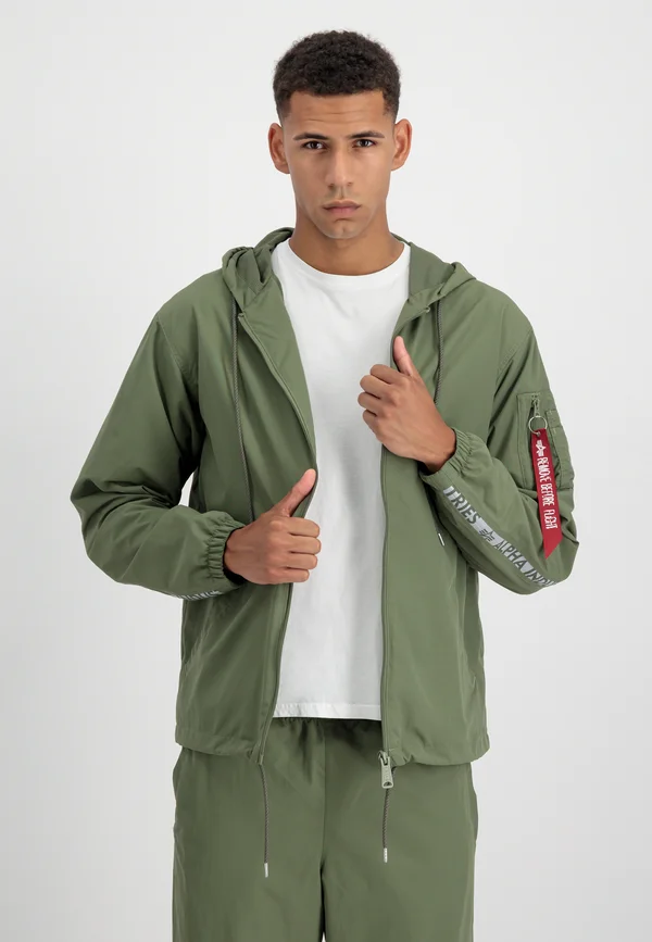 UTILITY  EXPEDITION WINDBREAKER - Windbreaker - sage green