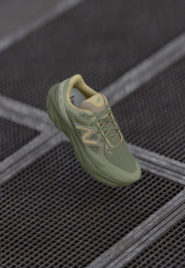 UTRN UNISEX - Sneaker low - dark olivine