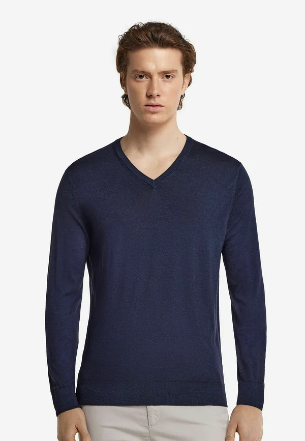 V-AUSSCHNITT ULTRALIGHT - Strickpullover - garment dyed midnight blue